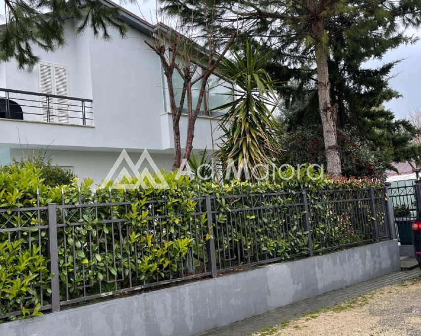 Jepet vile 2 kateshe me qira