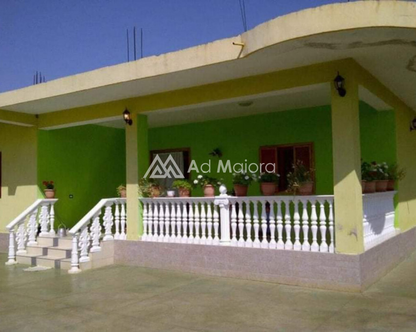 Shitet shtepi private