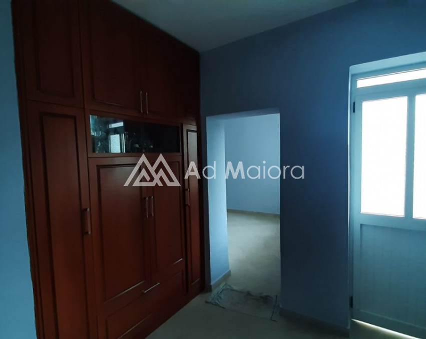 Ambient biznesi me qira