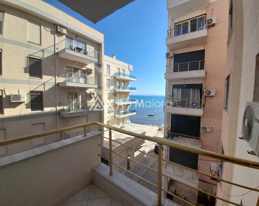 JEPET ME QIRA 2+1 KATI I 3 ME ASHENSOR