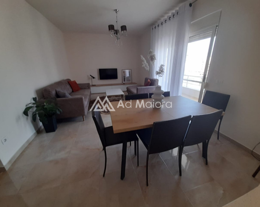 JEPET ME QIRA 3+1+2+2 TE ISH RAJONI DURRES