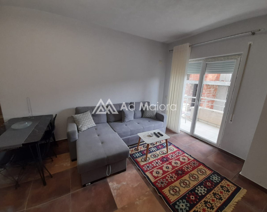 JEPET ME QIRA 1+1 NE SHKEMBIN E KAVAJES