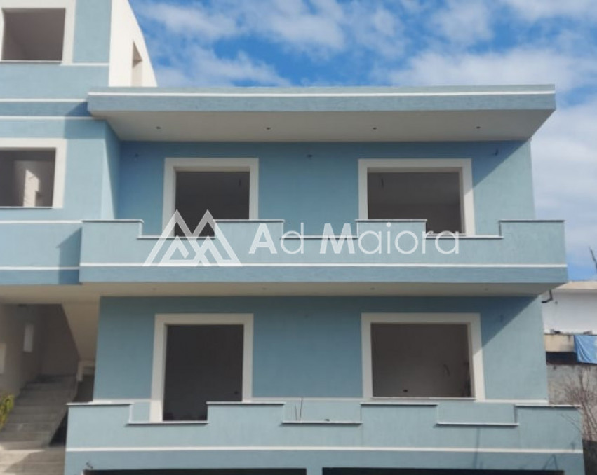 Shtepi private ne shitje