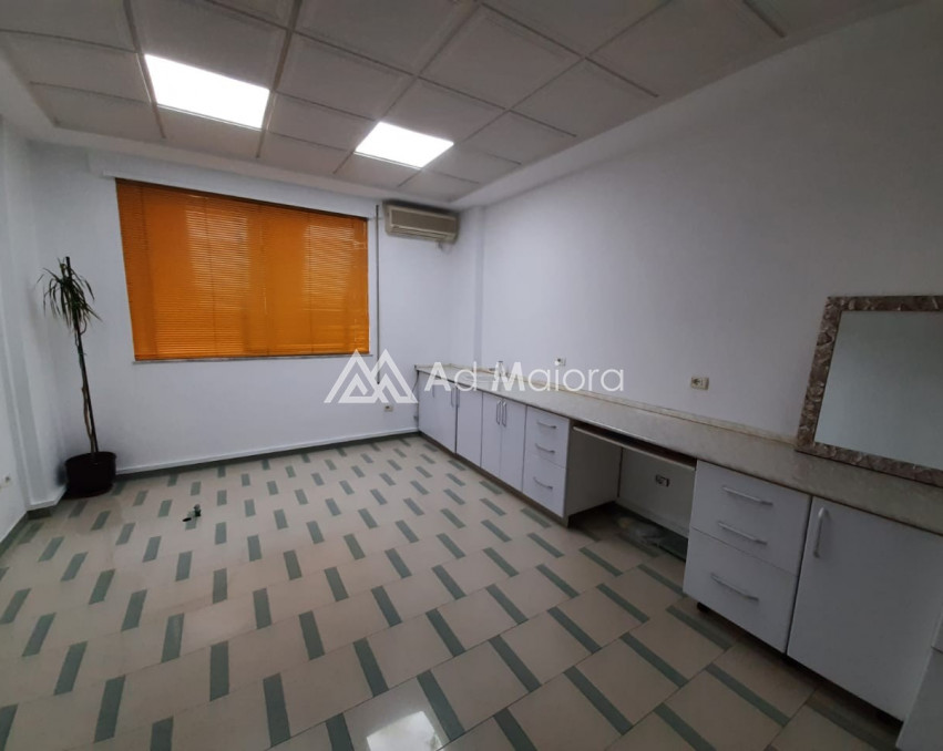 Ambient biznesi me qira