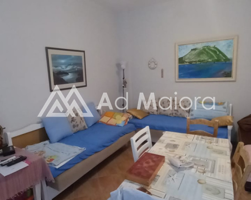 shitet 1+1 ne shkembin e kavajes