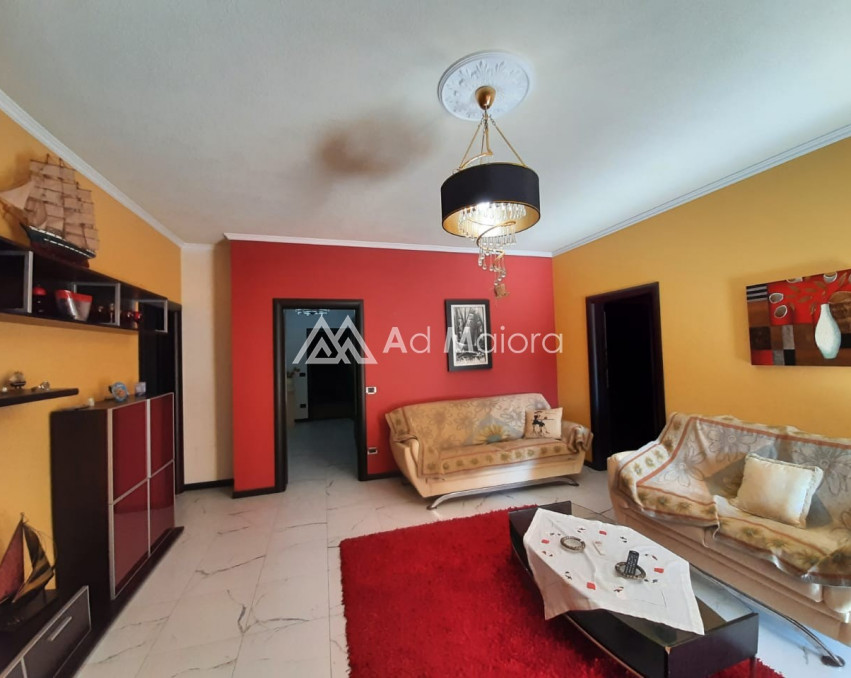 Apartament ne shitje