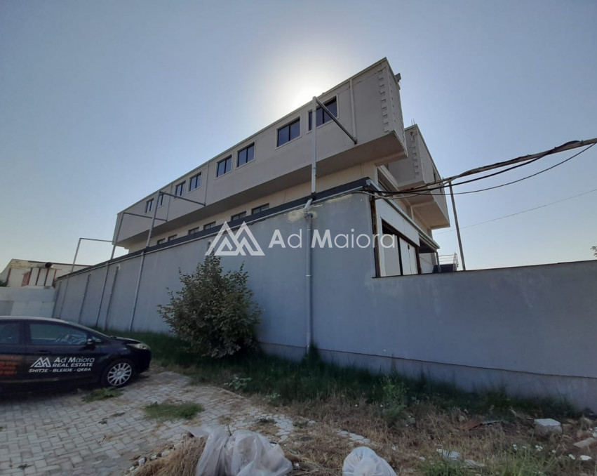 JEPET KAPANON ME QIRA NE SHKOZET