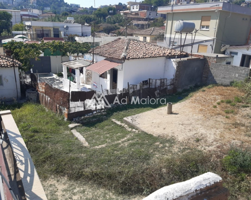 Shtepi private ne shitje