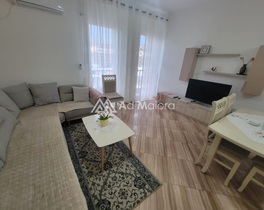 jepet me qira apartament 1+1 ne qender te durresit