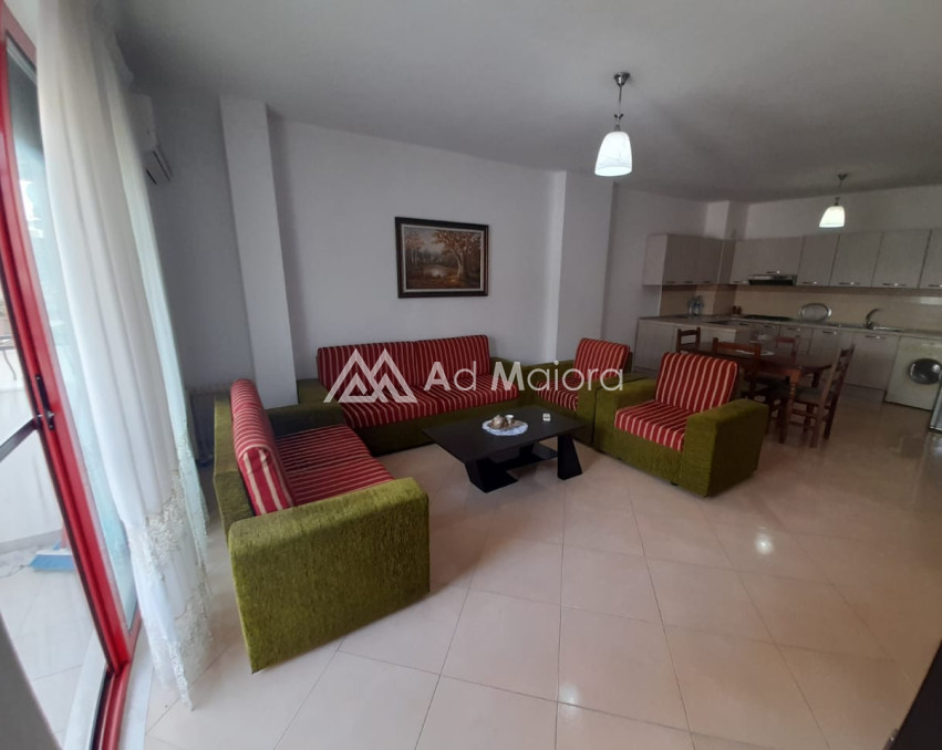 JEPET ME QIRA 1+1 TE GJYKATA DURRES