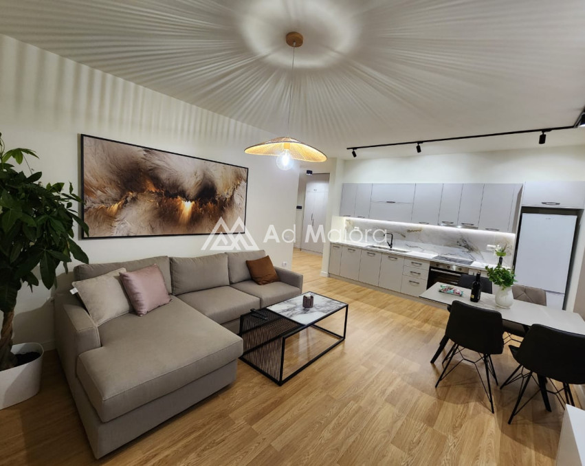 SHITET APARTAMENT 1+1 ME PLAZH